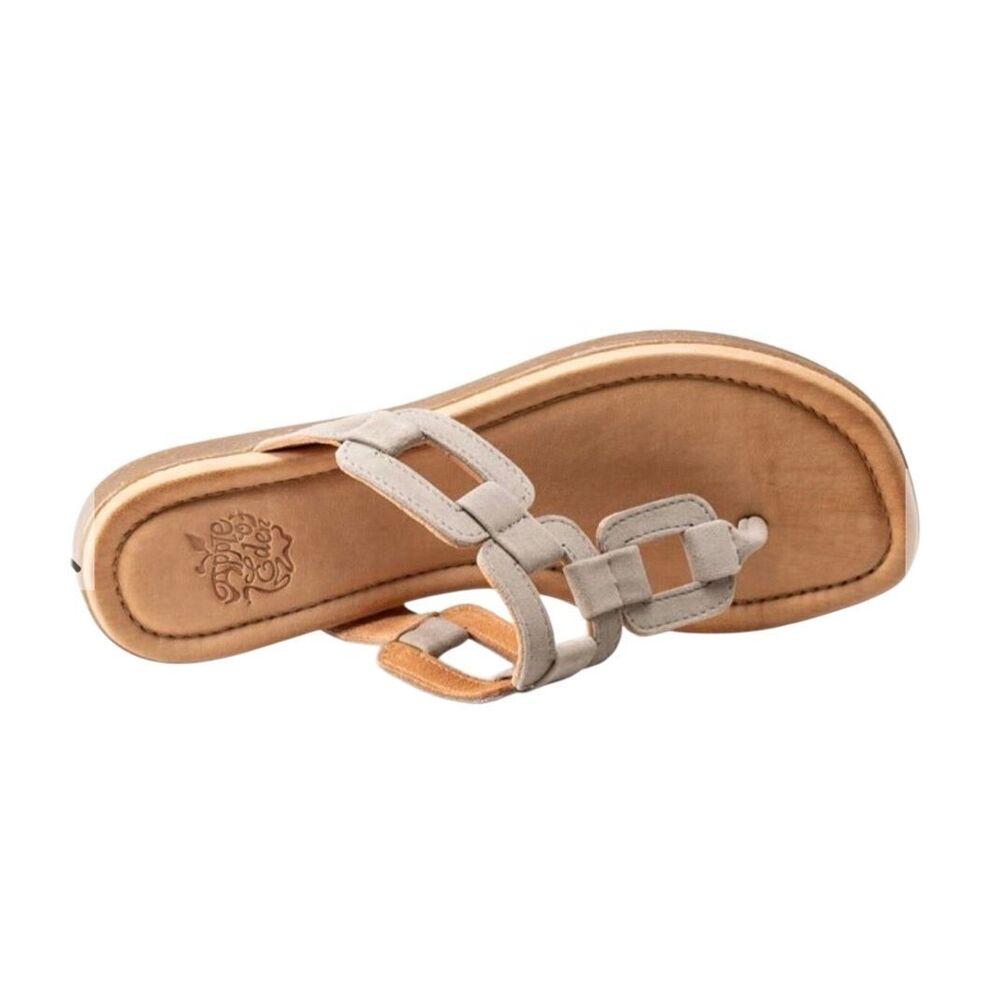 NWOT Apple Of Eden Beige Leather Suede Chain Pattern Sandals Women's 9.5 US